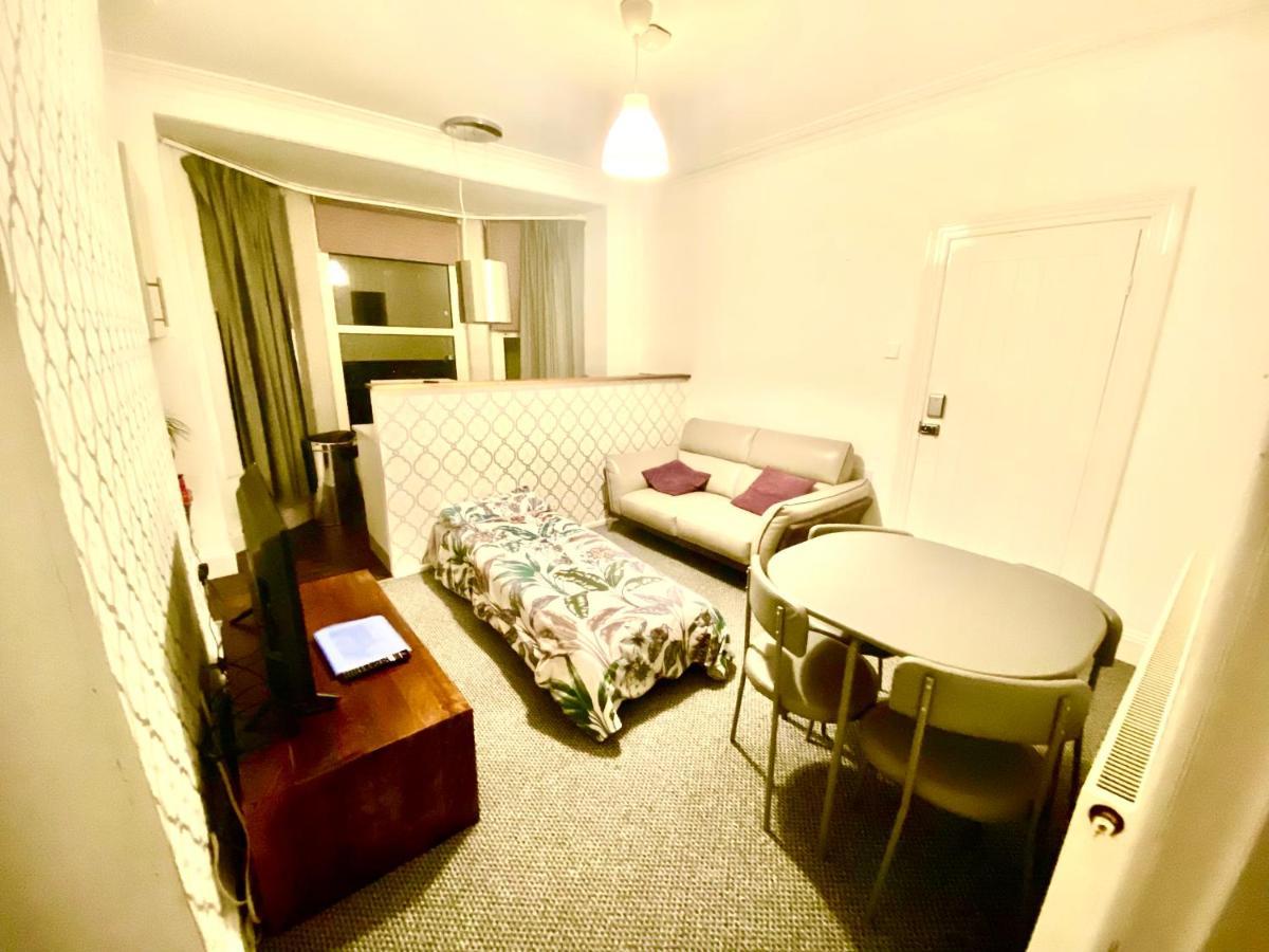 The Walnut Suite Lovely One Bedroom Flat In Stoke. Plymouth Exterior foto